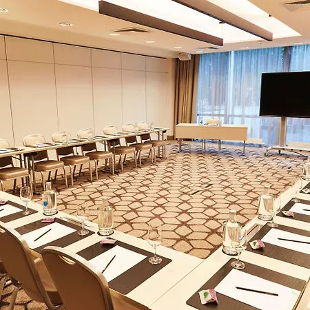 Steigenberger 4* كولونيا