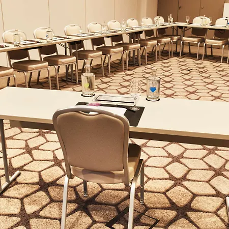 Steigenberger 4* كولونيا